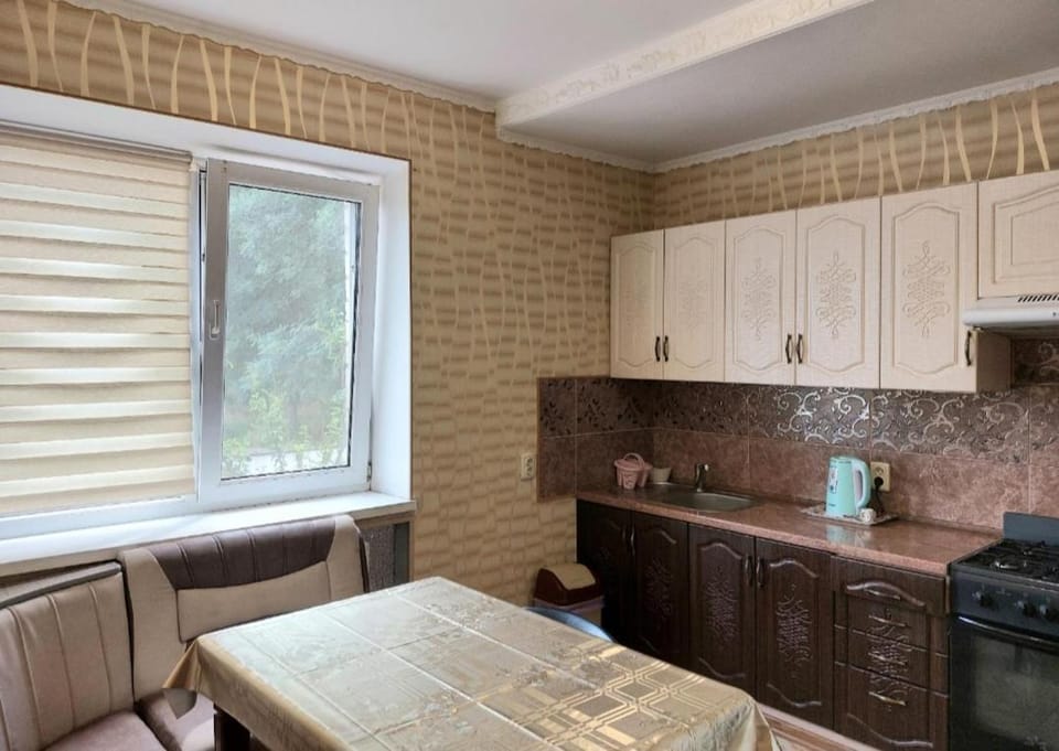 Апартаменты, 2 комн. 6 мест Apartment in Ukraine
