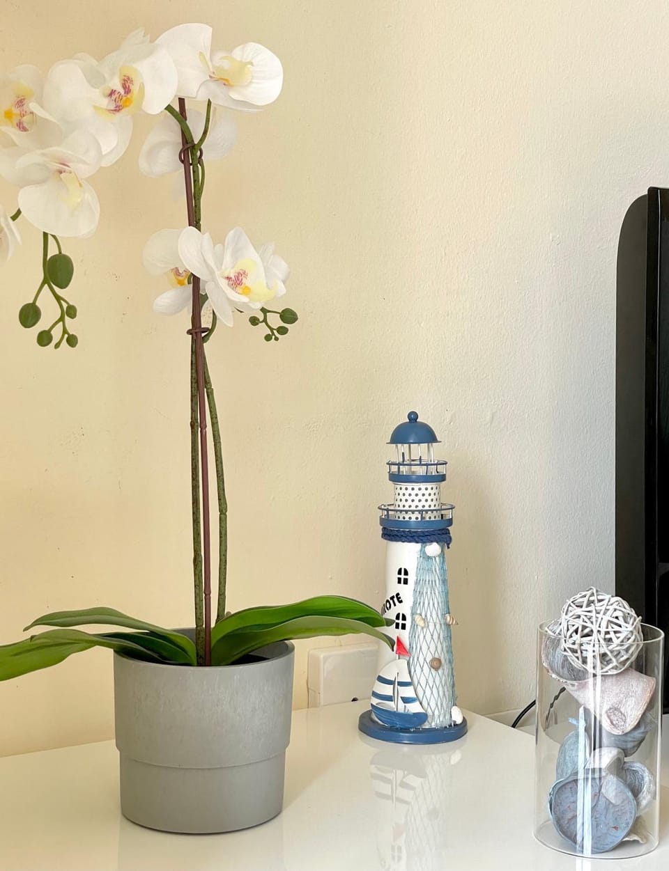 Living room, Decorative detail