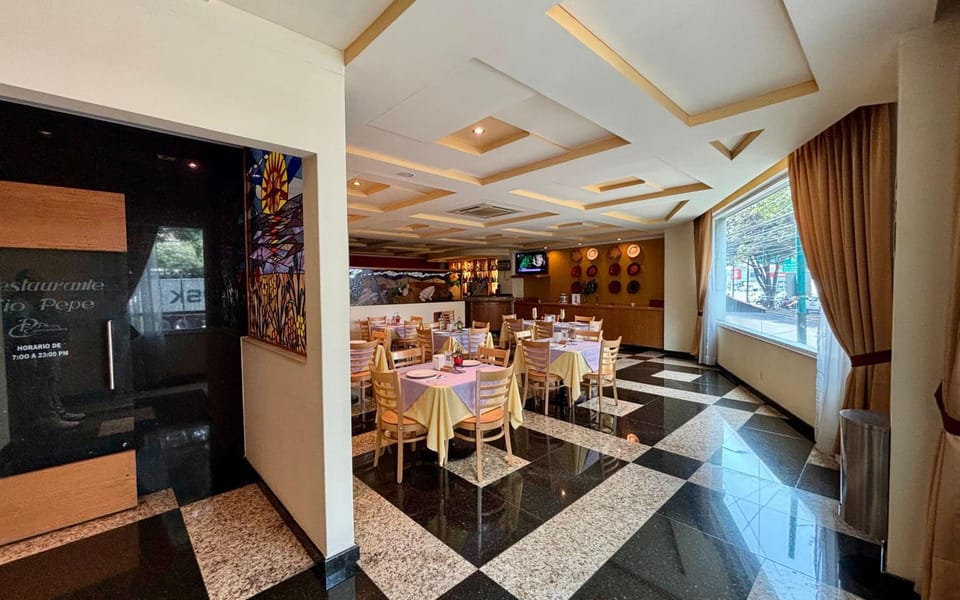 Restaurant/places to eat, Food and drinks