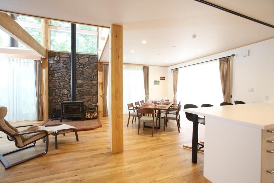 Dining area, flat iron