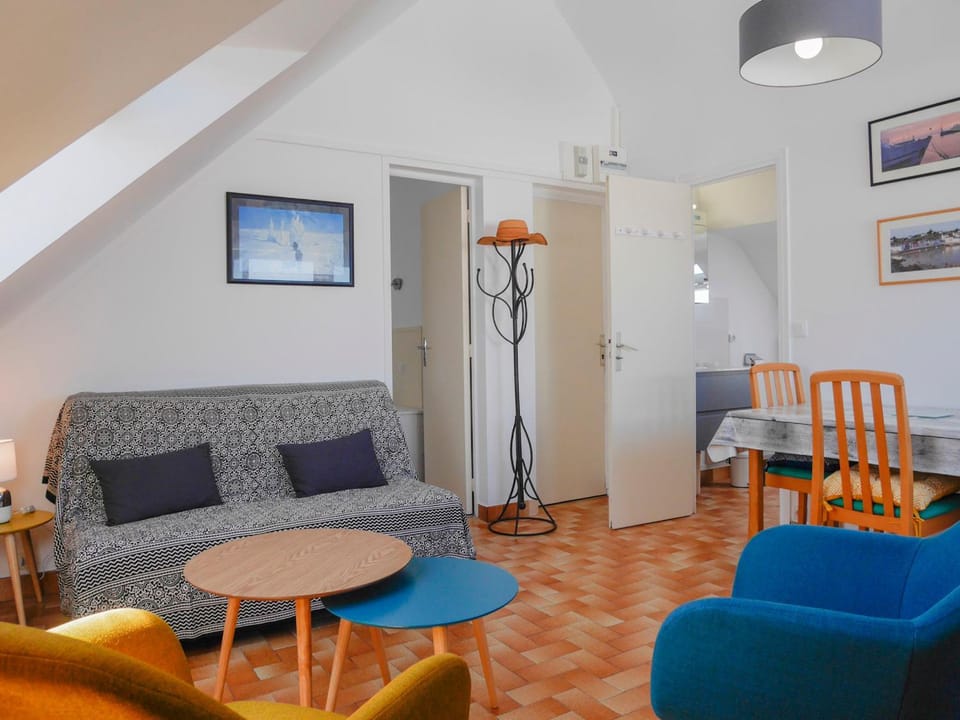 Appartement rénové au Palais, proche commerces et plage - FR-1-418-175 Apartment in Brittany