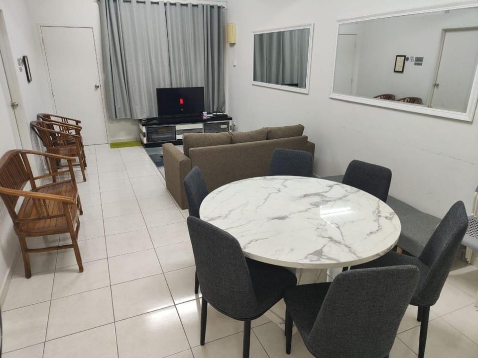 Zaara Homestay Krubong Alor Gajah Ayer Keroh Melaka House in Malaysia