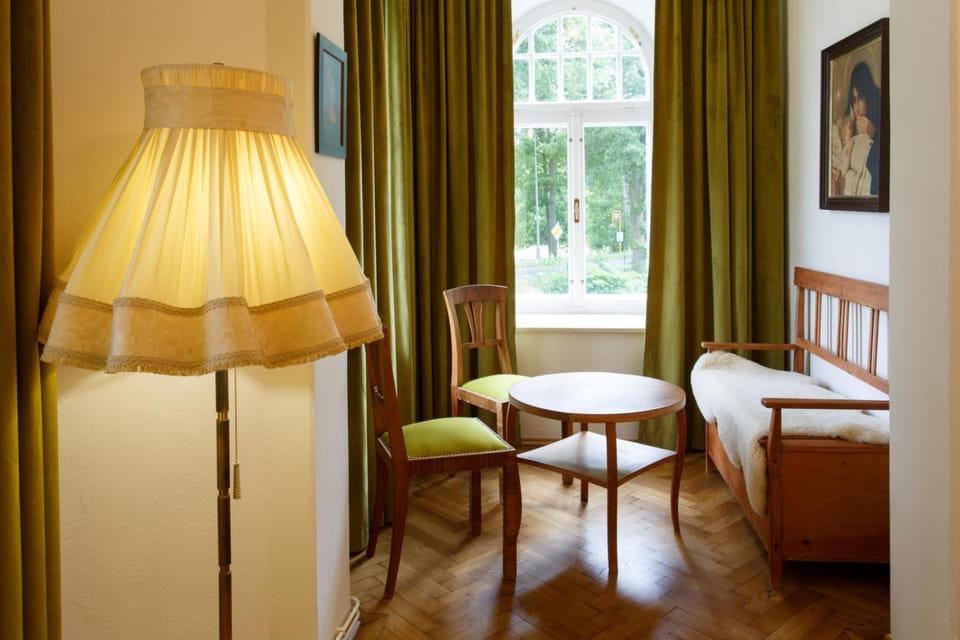 Seating area