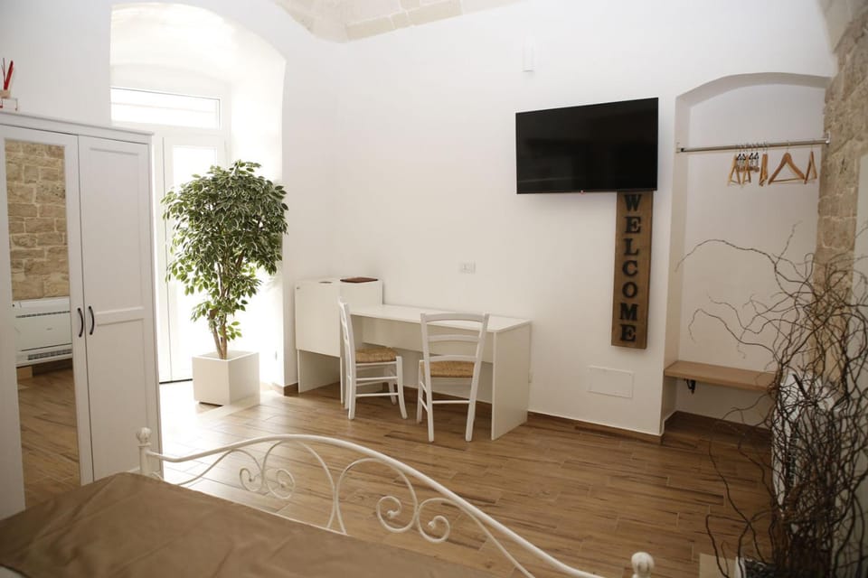TV and multimedia, Seating area