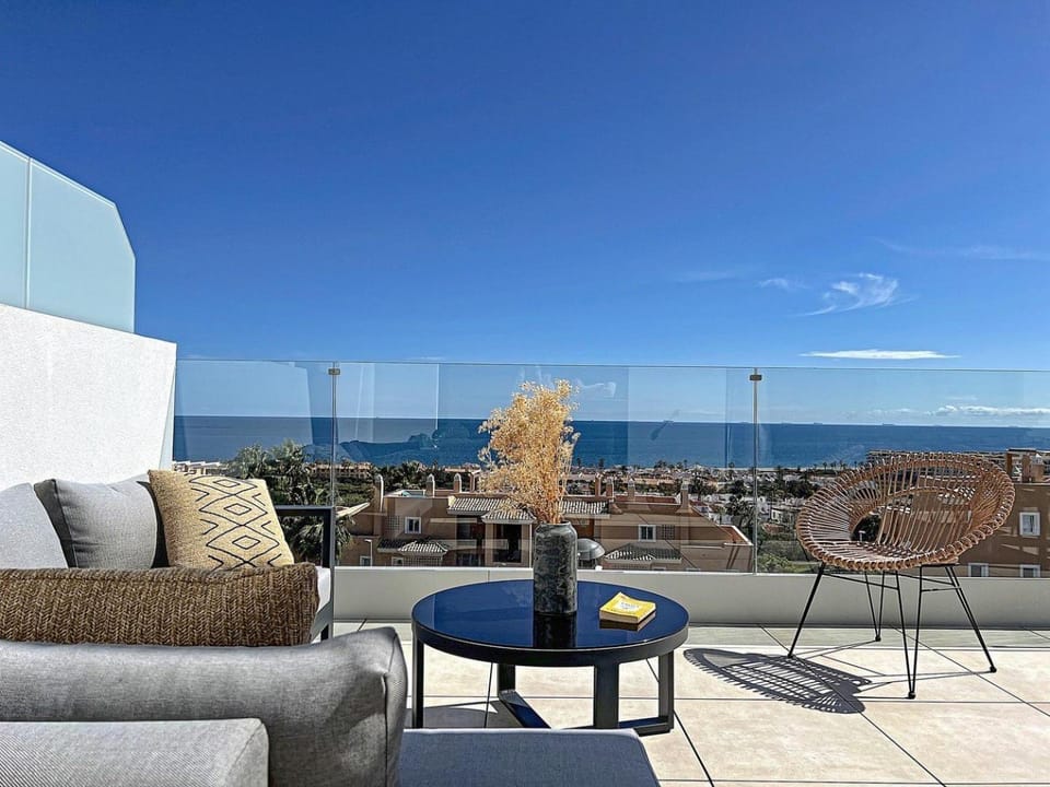 Via Celere 2329 Luxury apartment with Sea View Apartment in Costa del Sol