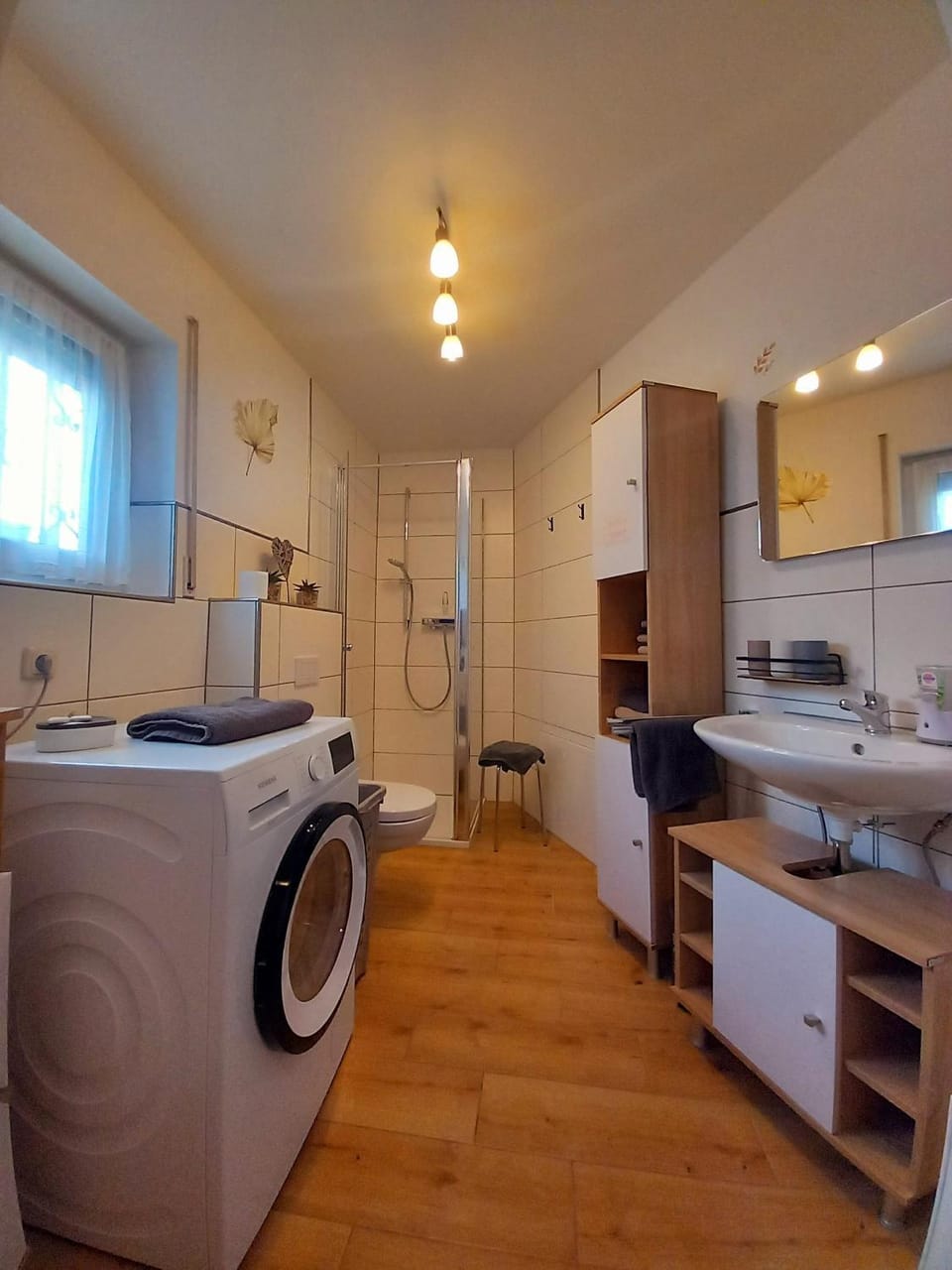 Eifel Urlaub mit Hunden Ferienhaus Schwalbennest Schalkenmehren House in Vulkaneifel