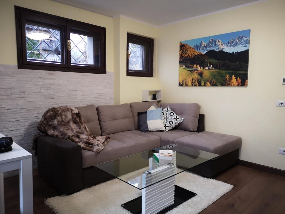 Living room, Lounge or bar, Seating area