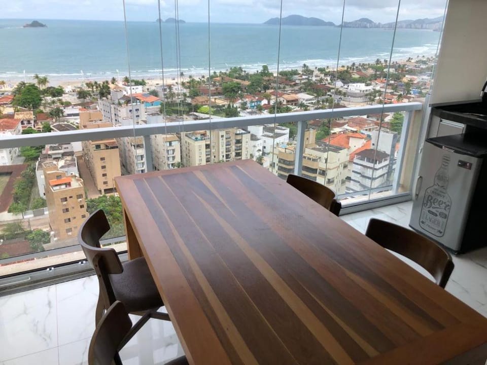 Maravilhoso apartamento vista mar Enseada Guarujá Apartment in State of São Paulo