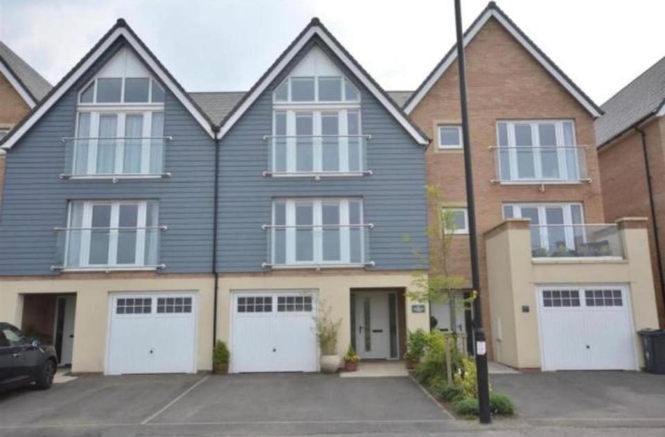 Large En-Suite with Stunning River Views in Lancaster Vacation rental in Lancaster