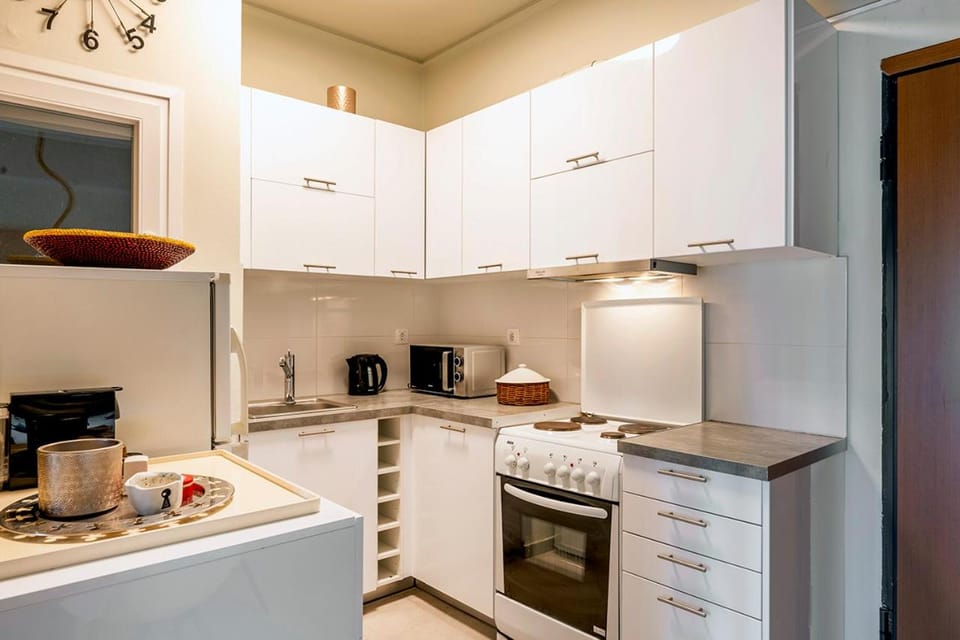 Boutique17 Luxury Apartment 2nd floor Apartment in South Athens