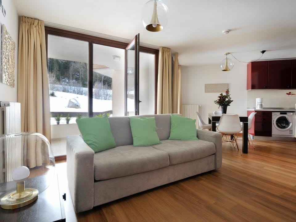 Balcony/Terrace, Living room