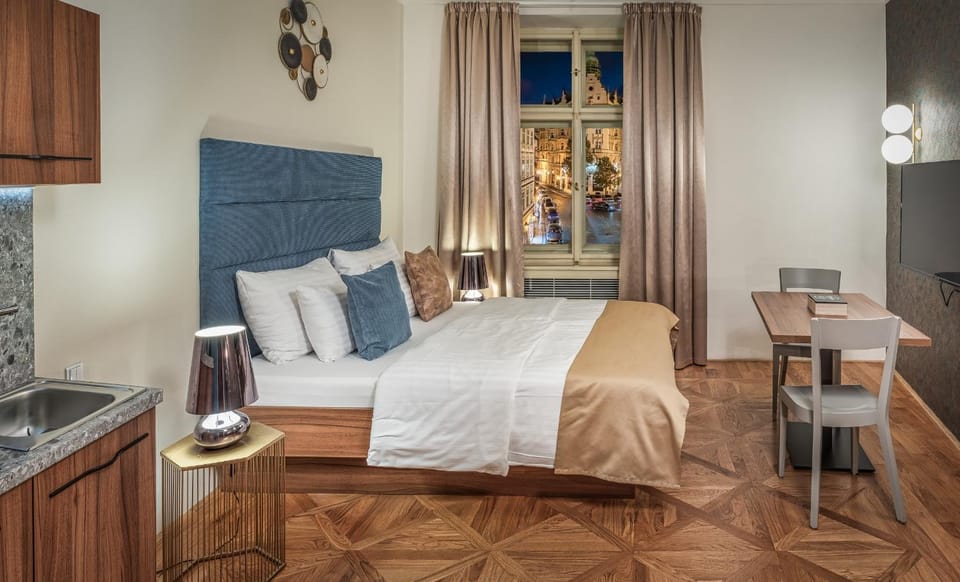 Bed, View (from property/room), Seating area