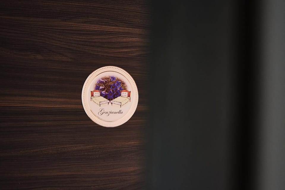 Logo/Certificate/Sign