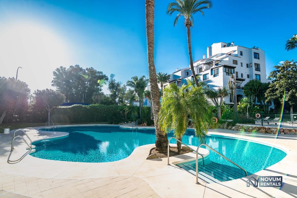 Property building, Garden, Pool view, Swimming pool