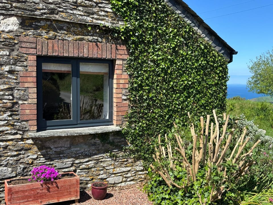 Property building, Garden view, Garden view, Sea view, Sea view