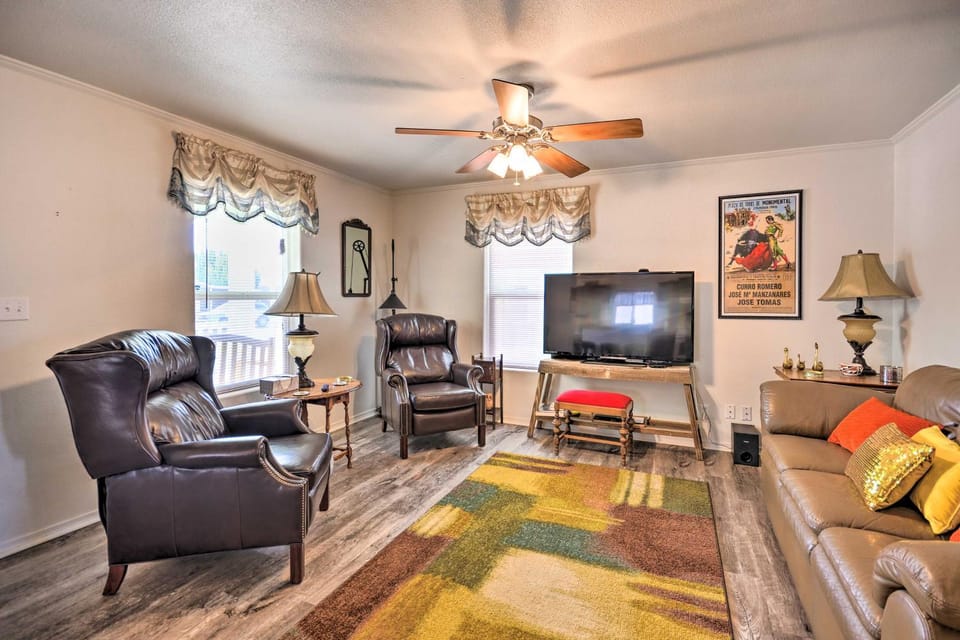 Peaceful Portales Escape w/ Patio & Grill! House in New Mexico