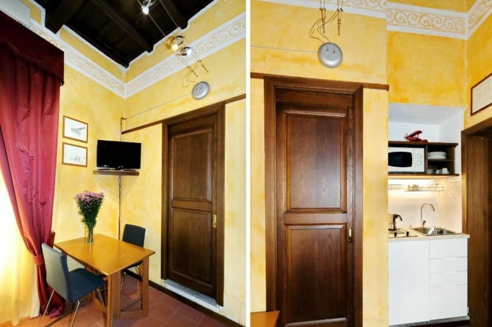 Bathroom, Kitchen or kitchenette, Photo of the whole room, Bedroom