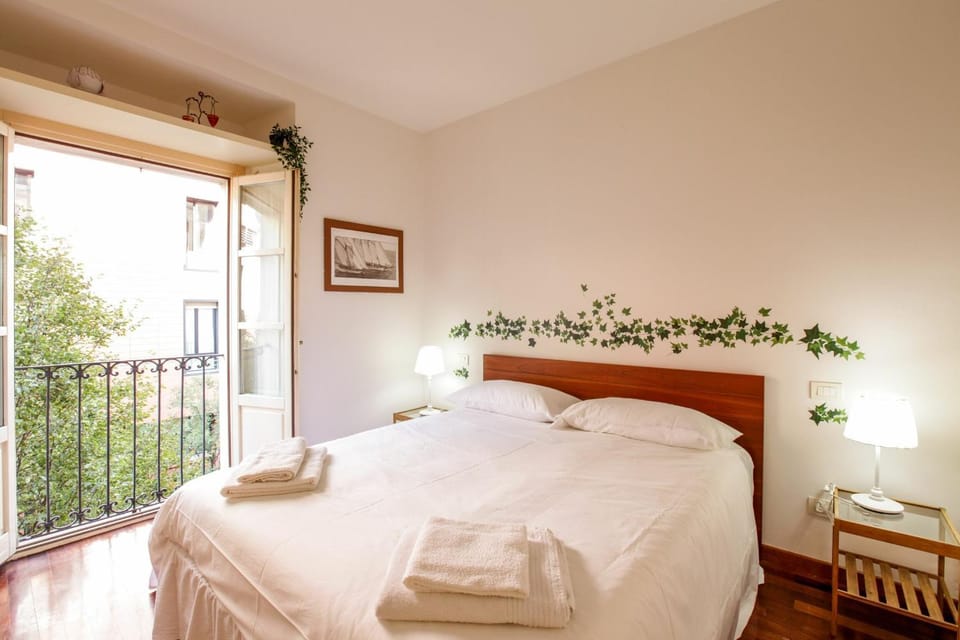 Summer, Bedroom