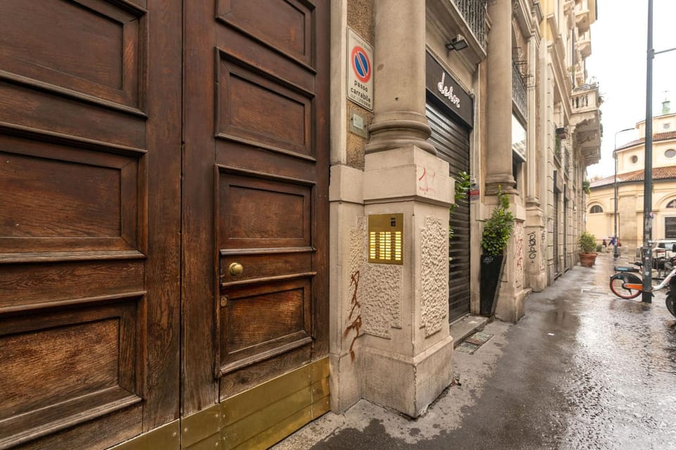 Property building, Facade/entrance