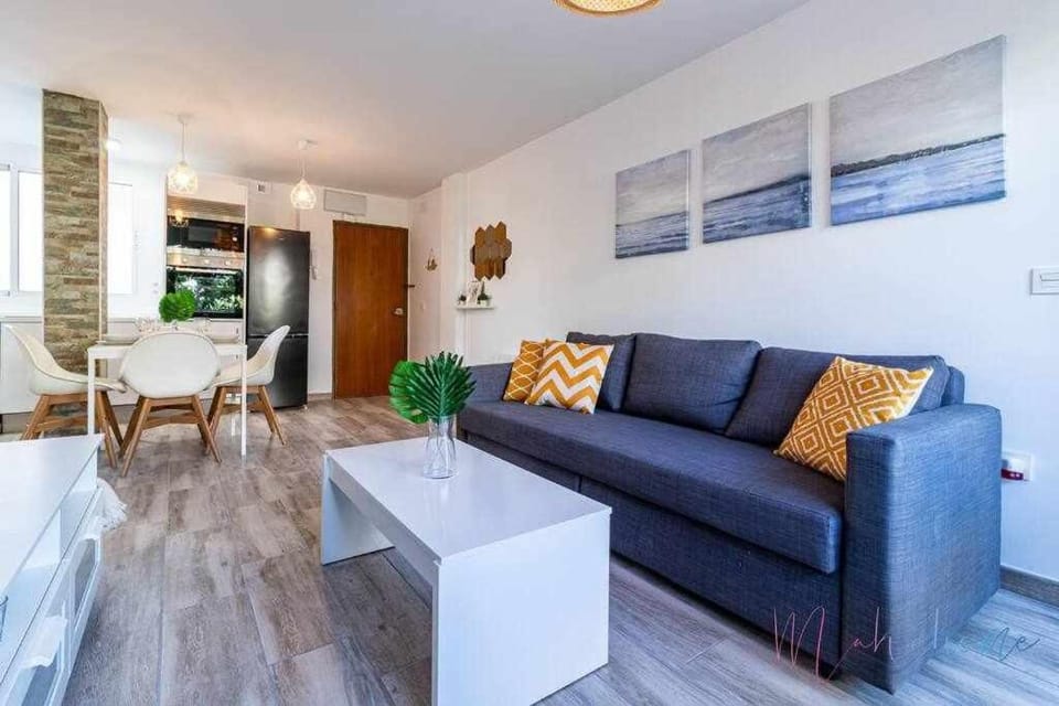 Apartamento 1 en Estadio Sevilla, 6 plazas y metro Apartment in Seville