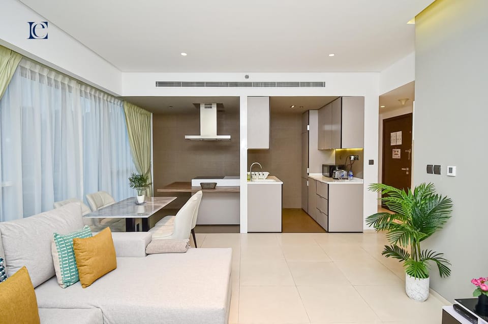 Kitchen or kitchenette, Living room, Seating area, Dining area, pet friendly, stove