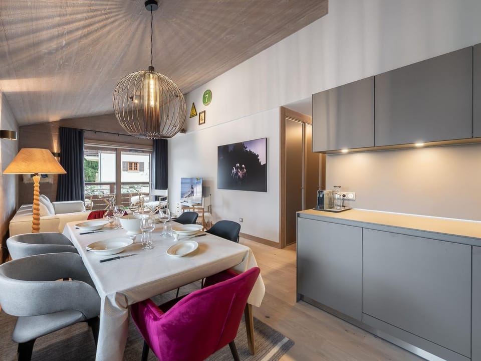 Charmant Appartement à Rochebrune, Megève - Résidence avec Piscine, Sauna, Hammam et Salle de Sport - FR-1-569-30 Apartment in Megève