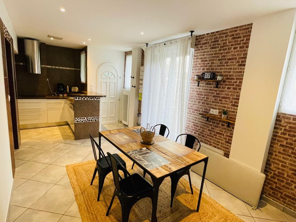 Superbe T3 proche de l'hypercentre de Lorient avec terrasse Apartment in Lorient