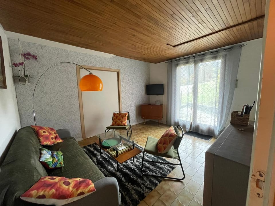 Living room, Garden view