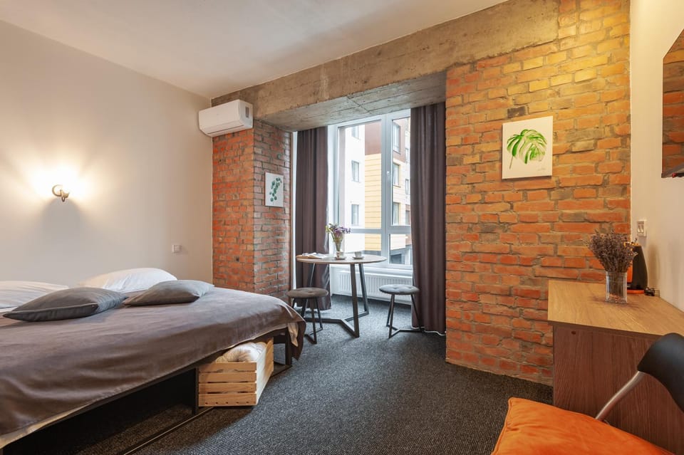 Photo of the whole room, Bedroom, air conditioner