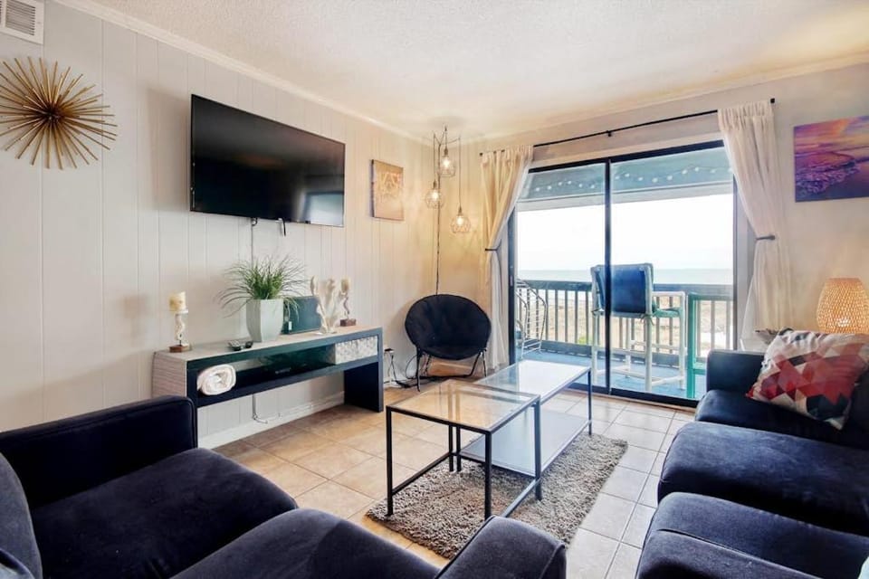 Cherry Grove Retreat & Sea Cabin Cabin in North Myrtle Beach