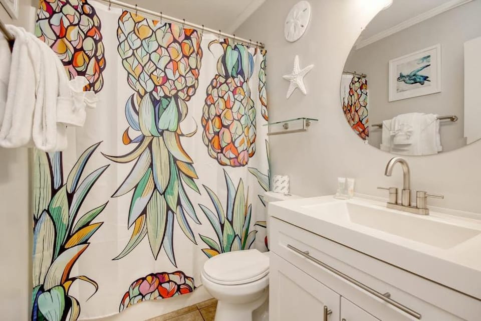 Cherry Grove Retreat & Sea Cabin Cabin in North Myrtle Beach
