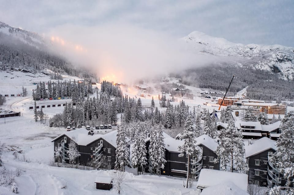 Nearby landmark, Winter, Mountain view