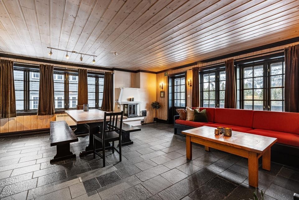 Living room, Dining area