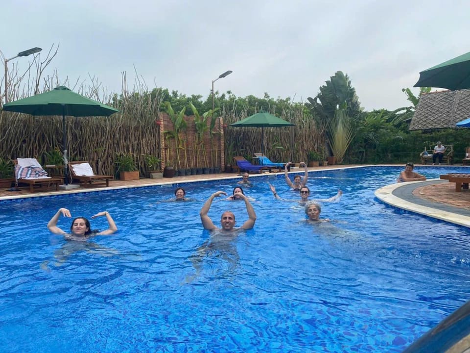Swimming pool