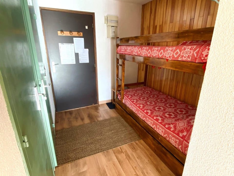 Studio confortable pour 4 pers., pied des pistes, Village 1800 - FR-1-516-174 Apartment in Les Deux Alpes