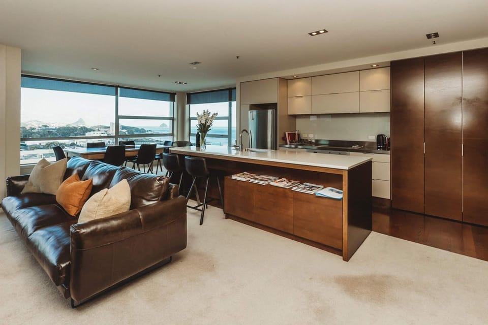 Liardett Penthouse - Inner city accommodation Apartment in New Plymouth