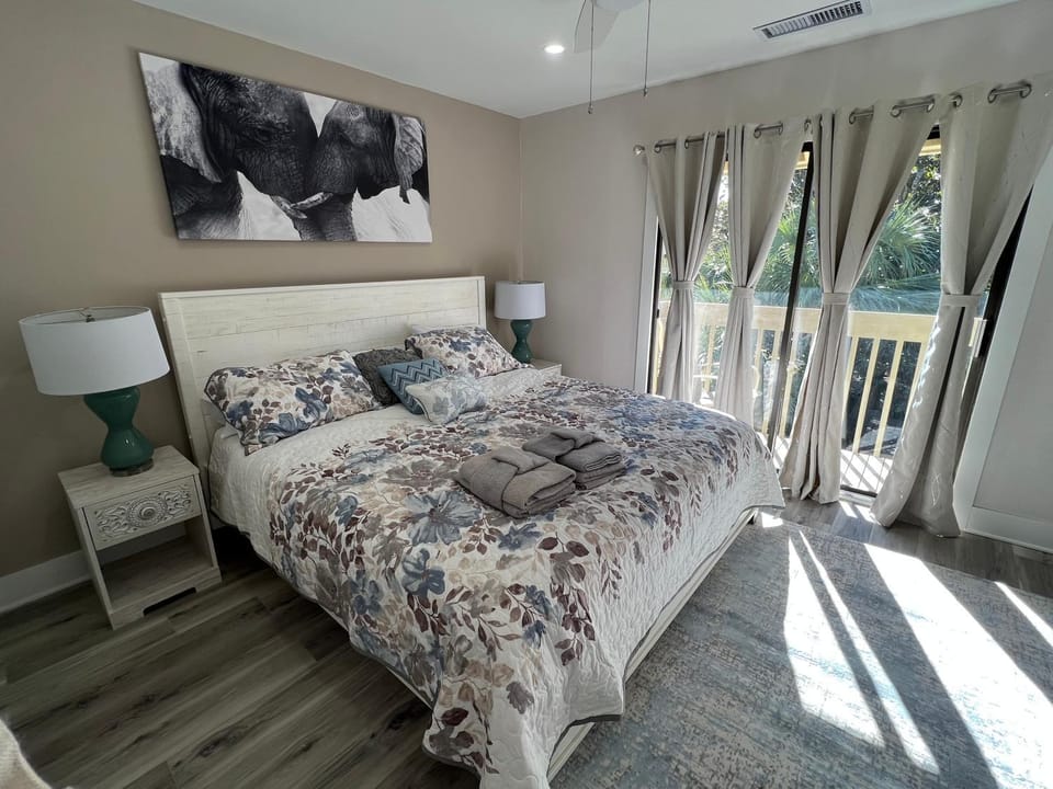 Spacious, cozy villa w/parking in Coligny Villas Villa in Hilton Head Island