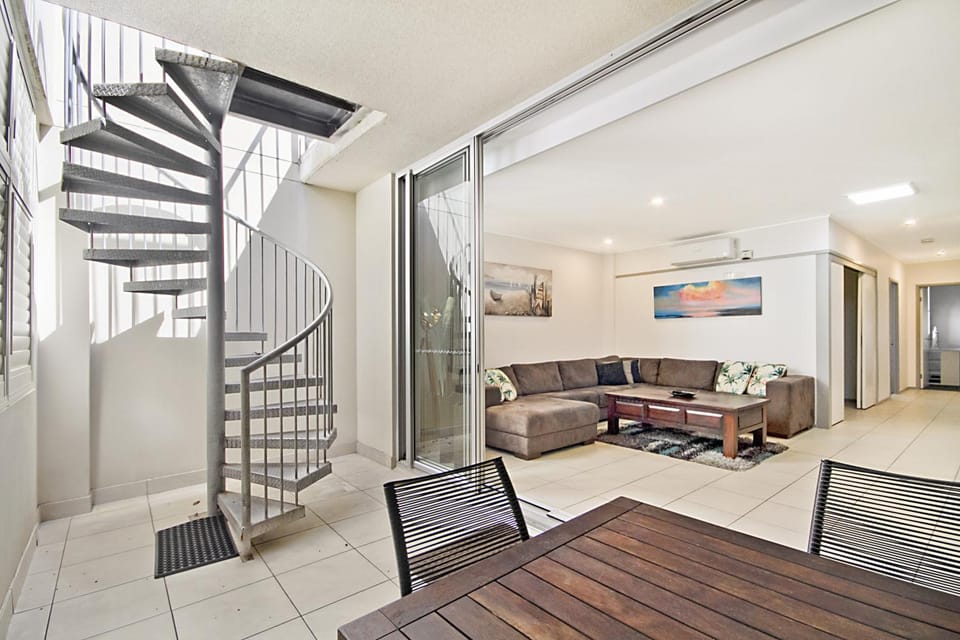 Facade/entrance, Living room