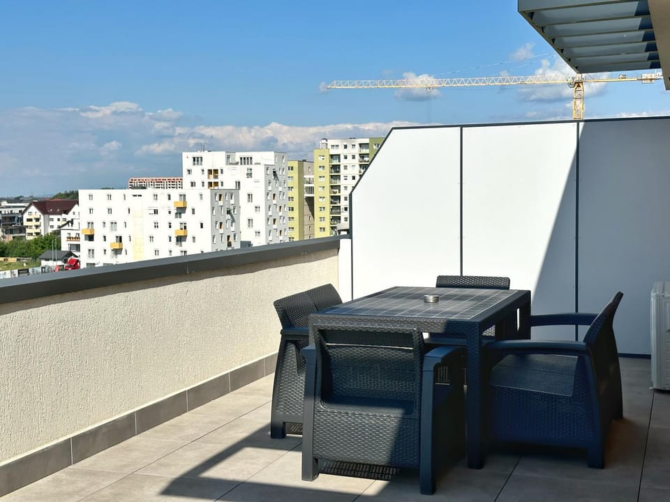 Day, View (from property/room), Balcony/Terrace, Living room, Seating area, Dining area