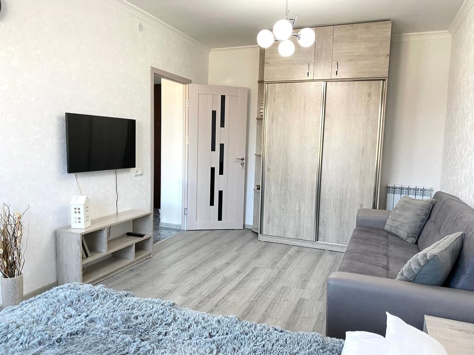 Photo of the whole room, Seating area, wardrobe