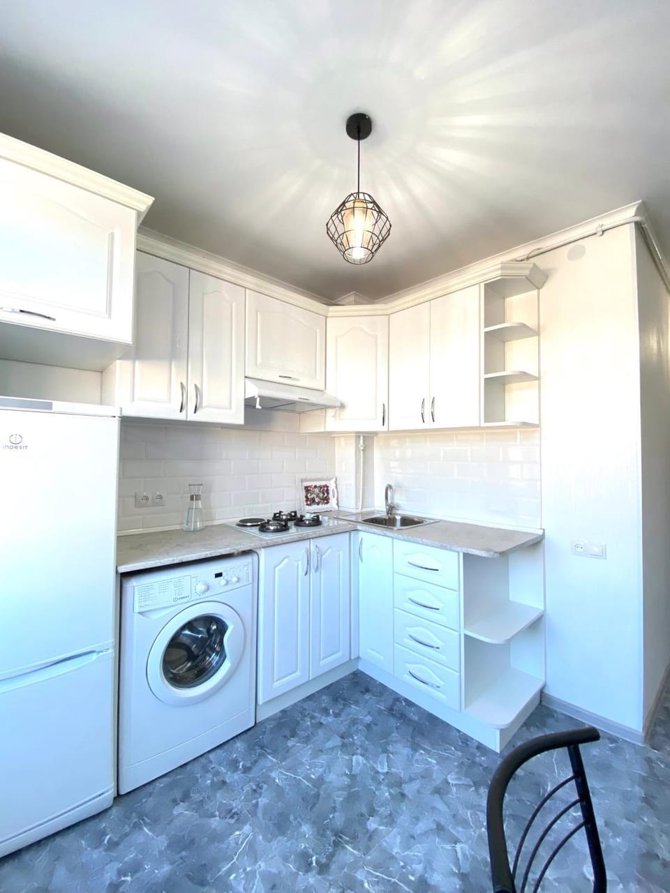 Kitchen or kitchenette, stove, washing machine, kitchen