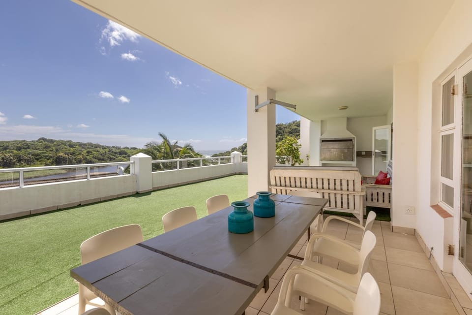 Patio, BBQ facilities, Dining area, Lake view, Sea view