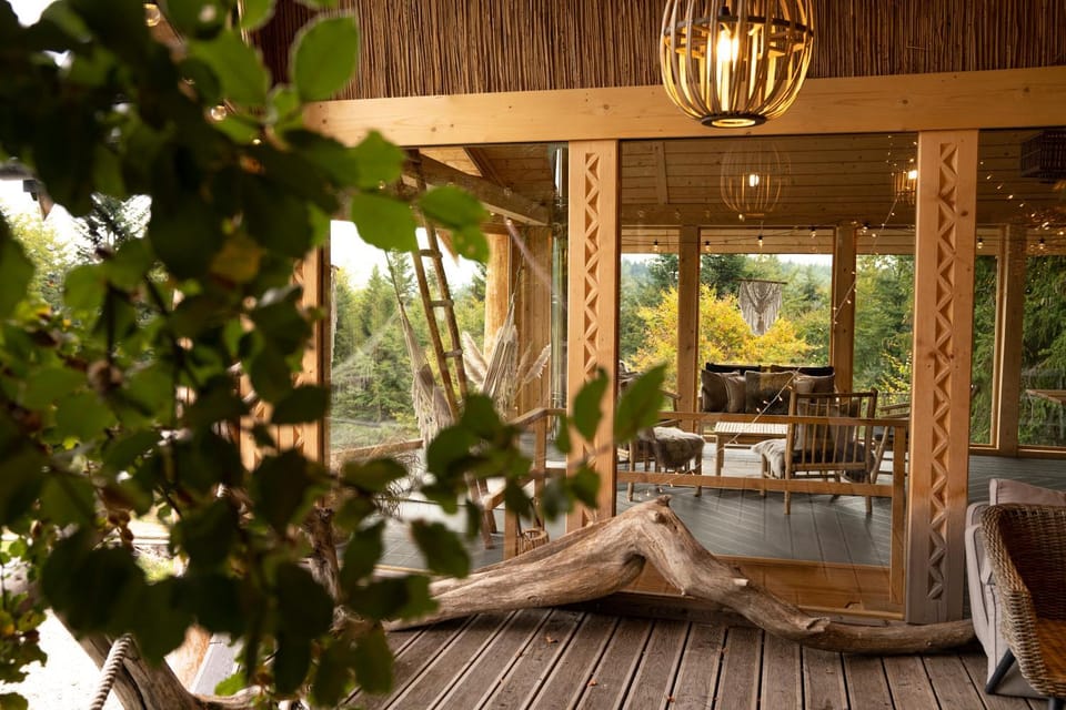Górna Chata Mountains Chalet - Stable Cottage Villa in Lesser Poland Voivodeship