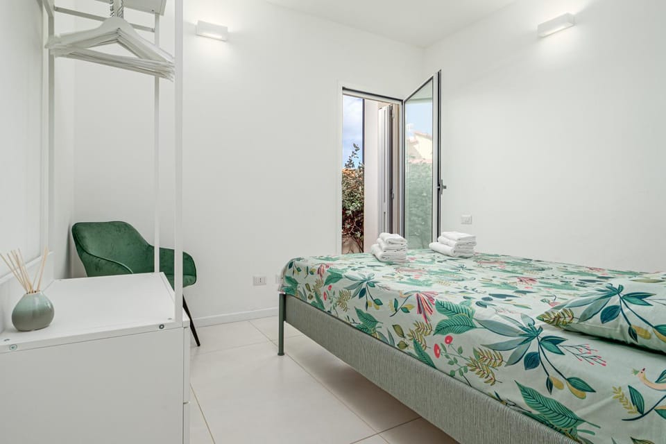 Property building, Living room, Bedroom