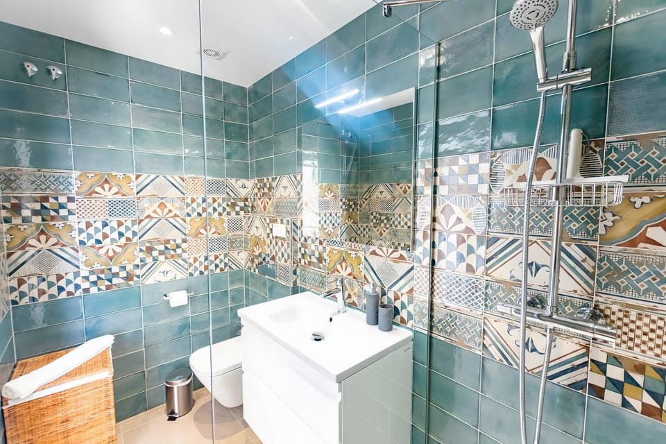 Bathroom, Living room