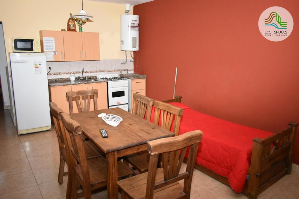 APART CABAÑAS LOS SAUCES Apartment in Tanti