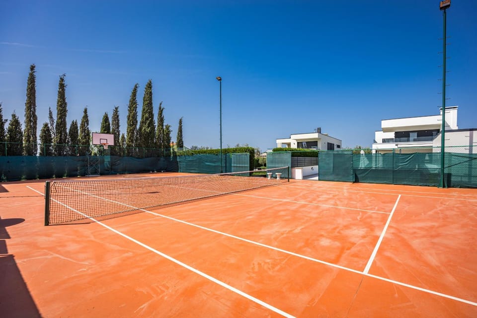 Villa Una in Pula with heated pool and whirlpool Villa in Pula