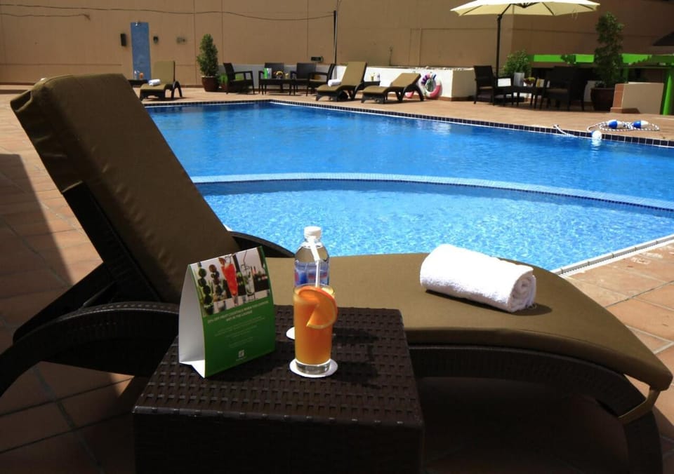 City view, Swimming pool, Non alcoholic drinks