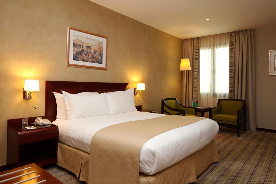 Restaurant/places to eat, Lobby or reception, Fitness centre/facilities, Swimming pool