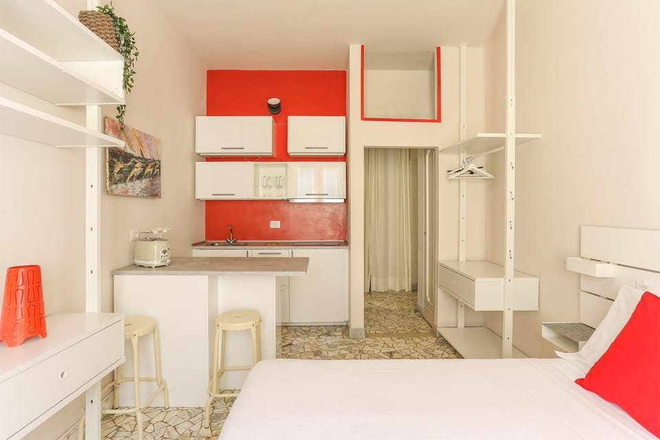 Kitchen or kitchenette, Photo of the whole room